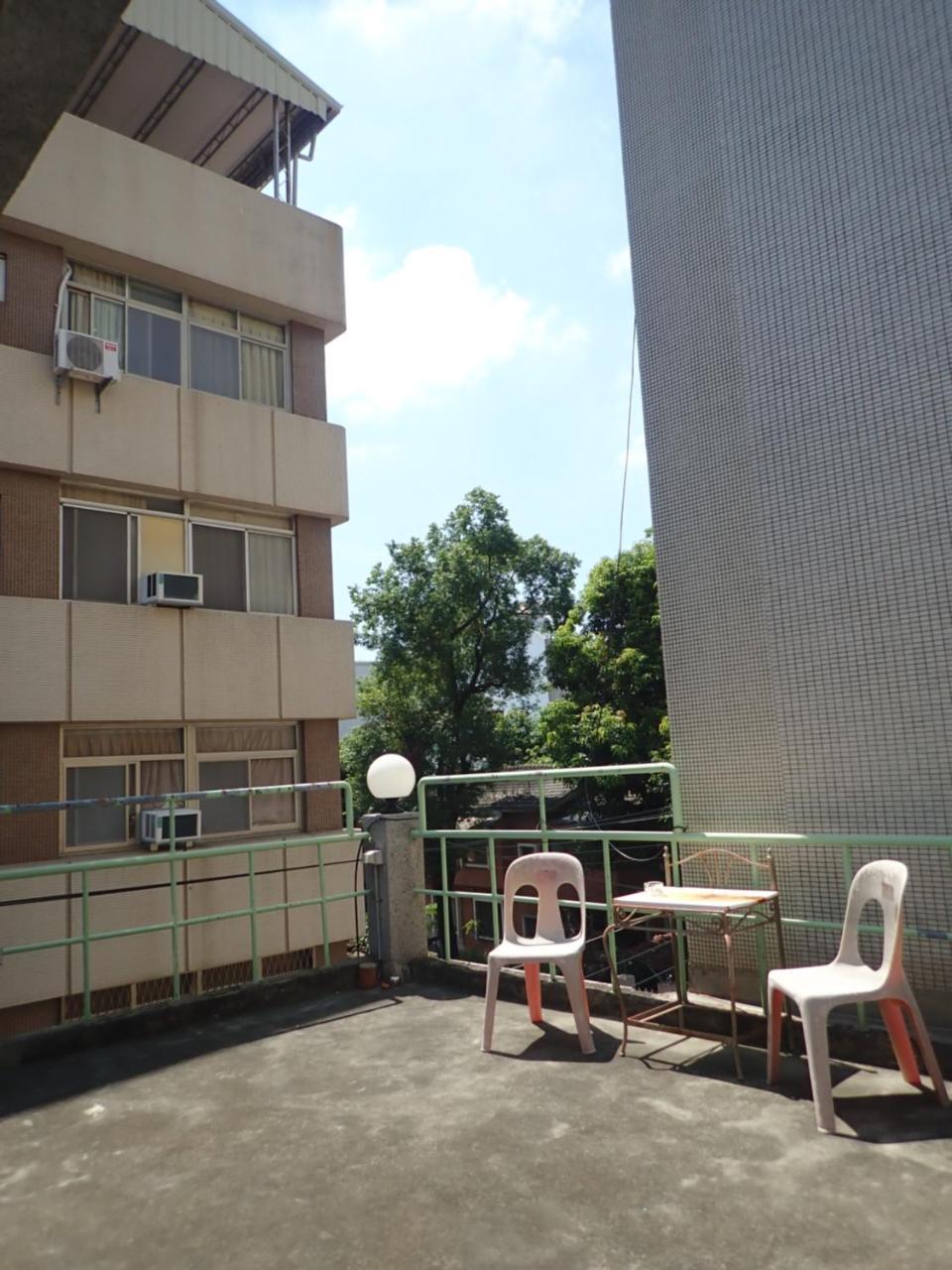 City Hut 1828 Tainan Exterior foto